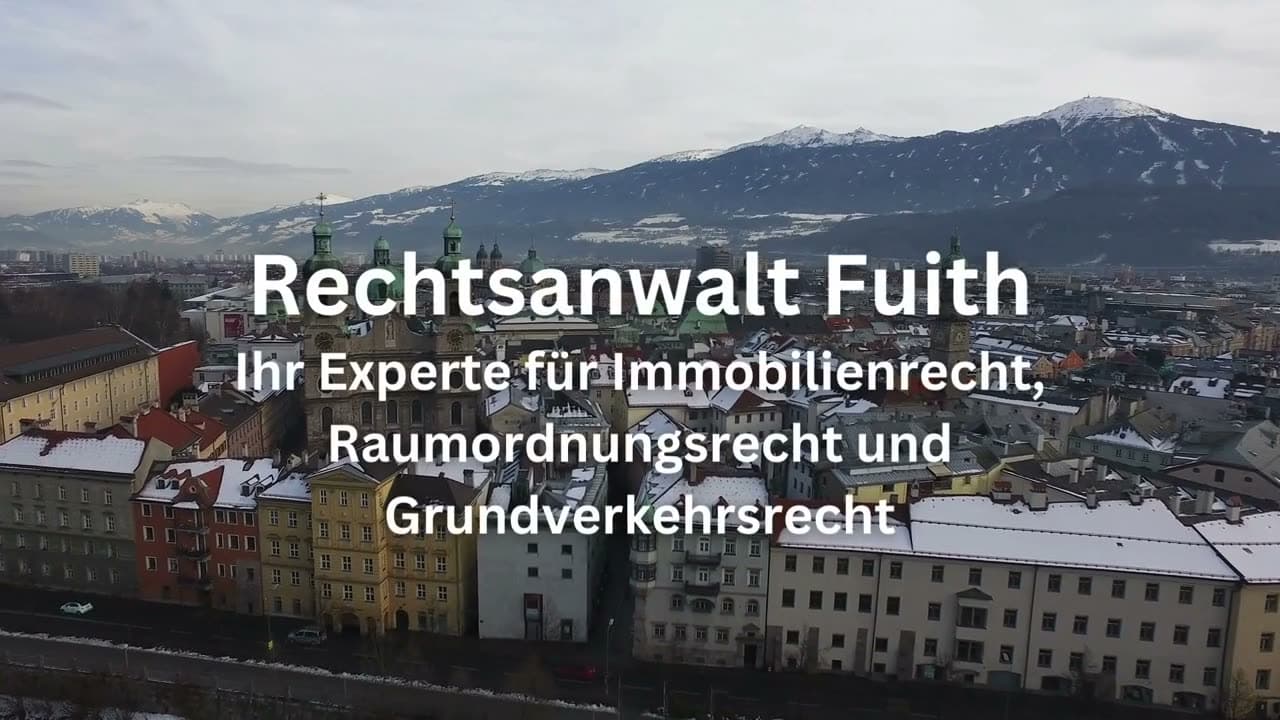 Luftaufnahme der Tiroler Alpen